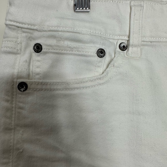 AE High-Waisted Denim Midi white shorts size 6 - Picture 11 of 15